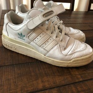 Vintage Adidas low top